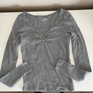 HOLLISTER GREY LONG SLEEVE